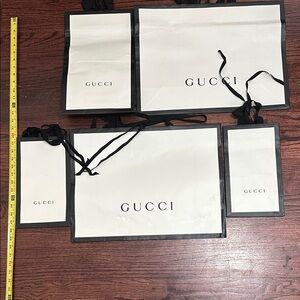 Gucci White and Black Paper Shopping Bag Set